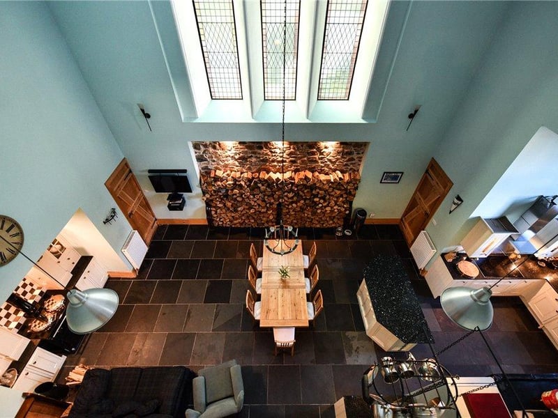 Dining room / Kitchen.