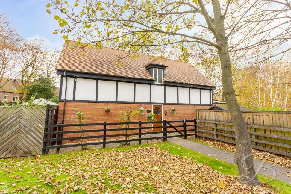 Modern, urban but with a rural feel. That's this attractive £395,000 three-bedroom family home that is for sale at The Park in Mansfield, which is not far from Carr Bank Park and The Brunts Academy.