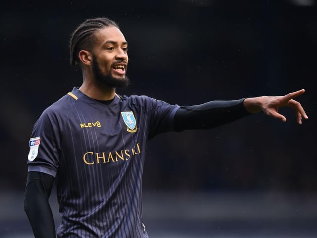 This shirt looked great on the pictures when it was released, and great on the field, too. I've always thought a dark, clean shirt works well as an away kit... It's just a pity that the league position wasn't as good looking as the kit. (Photo by Nathan Stirk/Getty Images)