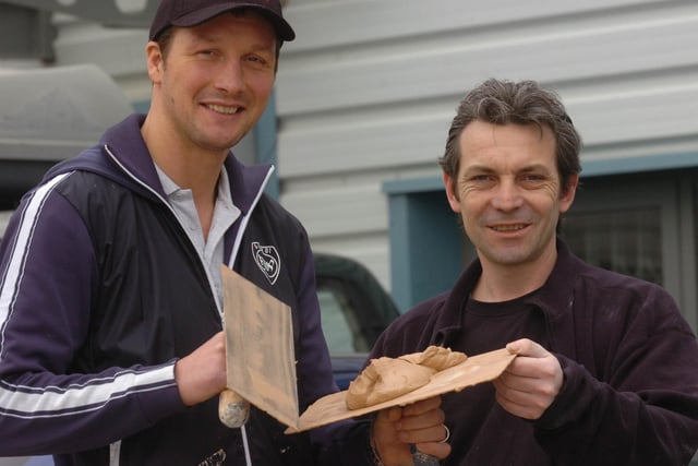 Boxer Clinton Woods planed to return to his former job as a plasterer, with the help of Alan Sharpe back in 2008