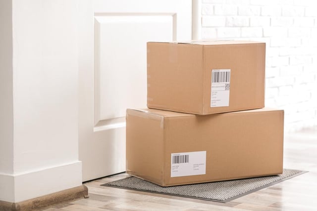 Offering support as a parcel sorter through the busy Christmas rush. Temporary contract of six nights a week, between the hours of 1am and 8.30am. Wage: £10.35 per hour. Apply here: bit.ly/3pBJozA (Photo: Shutterstock)