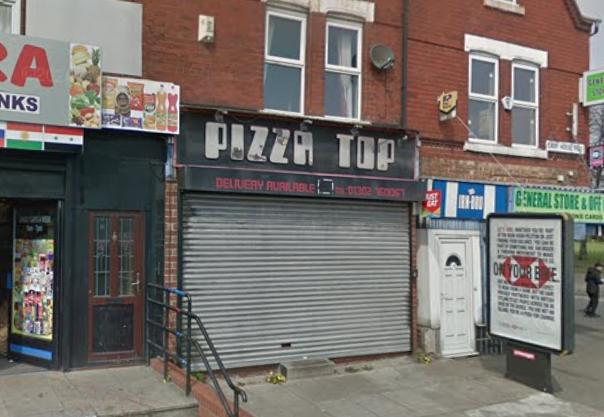 Selling pizza and kebabs this takeaway has a five food hygiene rating.