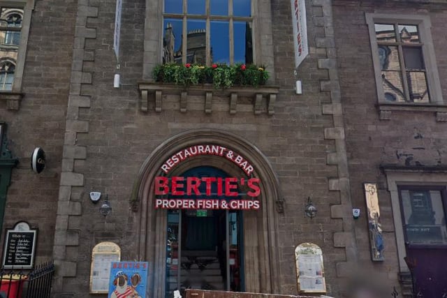 Bertie's Restaurant & Bar (9 Victoria Street, Edinburgh EH1 2HE), has a TripAdvisor rating of 4.5 from 672 reviews.