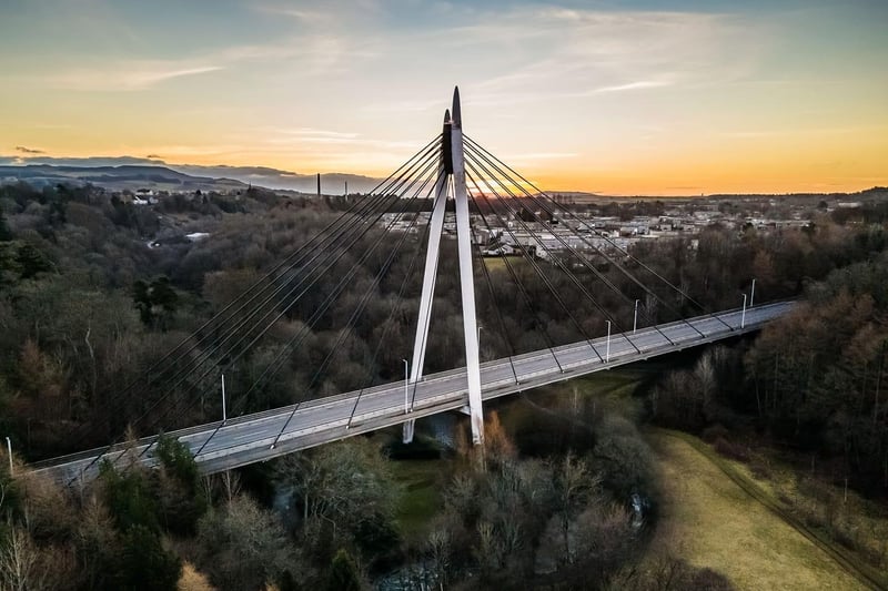 A picture of the River Leven Suspension Bridge, in Glenrothes, taken by Paul Adams.
