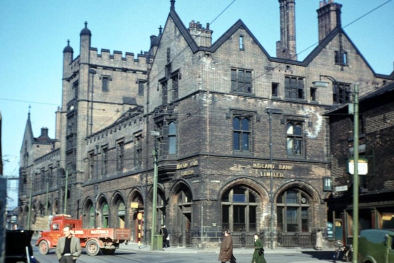 Sheffield Corn Exchange, Broad Street, built for the Duke of Norfolk in 1881 and pictured in 1958. The Central Hall of the Corn Exchange was gutted by fire in 1947 and the offices surrounding it were demolished in 1964. Ref no: w02698