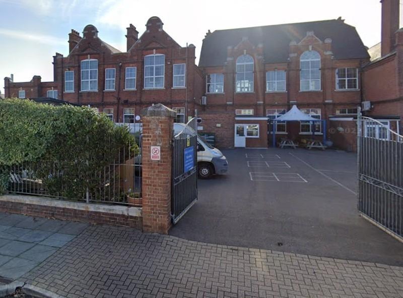 King's Academy College Park (Junior) has been awarded a score of 18/40 on The Telegraph's GCSE league table, making it well below average. 