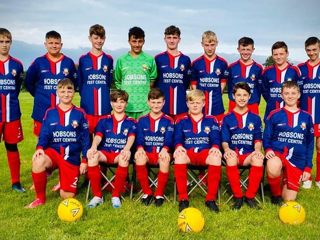 Bolsover Town U14's celebrated a new kit sponsor deal this week.