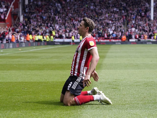 One third of a deadly attacking trio who terrorised Fulham in the opening 30 minutes. Helped himself to a goal and an assist. Arguably the best player on the park over 90 minutes.