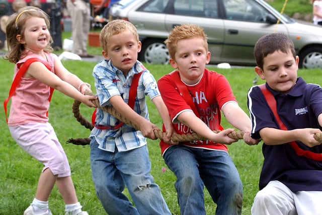 Were you pictured having a go at tug of war in Elwick in 2006?