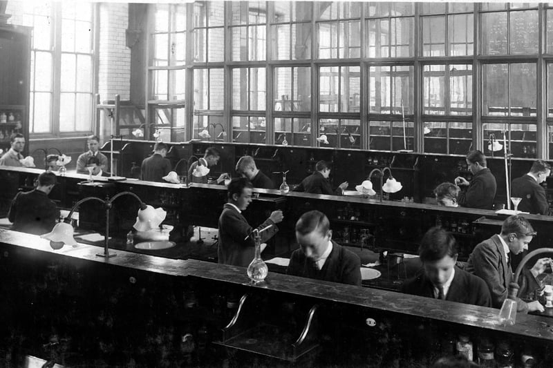 Science class, Central Secondary School, Leopold Street, 1920s. Ref no V00205