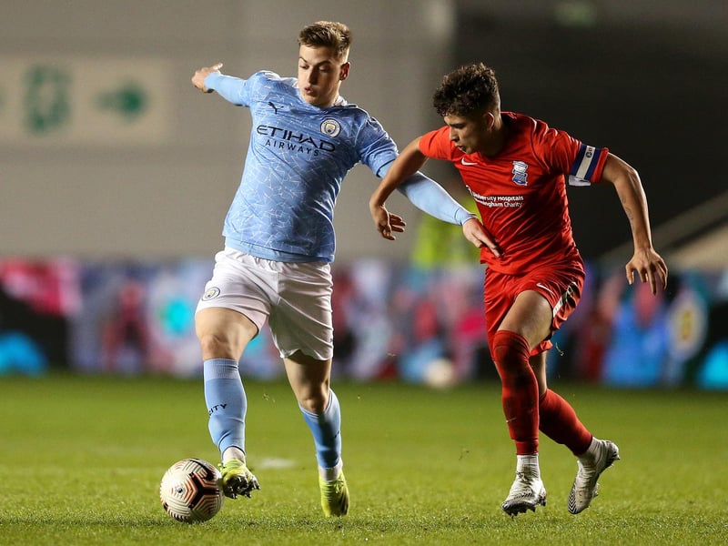 Manchester City are said to have knocked back a £15m offer from Borussia Dortmund for their teenage striker Liam Delap over the summer. He subsequently signed a new six-year deal to commit his future to the Premier League champions. (Football Insider)