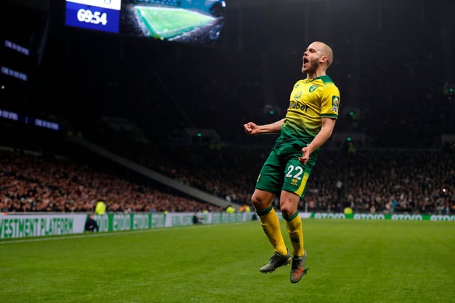 Burnley have been named second-favourites to sign Norwich City's clinical striker Teemu Pukki, but Turkish giants Besiktas (5/2) look to be leading the race for the ex-Celtic man. (Sky Bet)