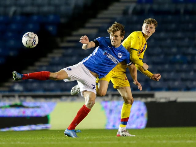 Wins: 7 (+2)
Draws: 4 (-1)
Losses:5 (-1)
xG for: 19.3 (+0.3), xG against: 18.1 (-2.9)
Picture: Robin Jones/Digital South