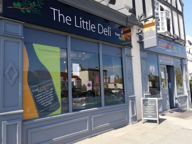 The Little Deli in Bawtry is a paradise waiting for cheese lovers to discover. Formerly the home of The Cheese Cave, The Little Deli can be found in The Tasting Note, Bawtry. Stocking a fabulous range of artisan cheeses, freshly baked Welbeck breads and ales, that will be sure to tickle your tastebuds.
Why not pay them a visit for lunch? They offer a great range of fresh sandwiches, cheese boxes, bruschetta and salad selection. Perfect for a midday re-fuel from the office, or after a morning of shopping. If you’re looking for a gift for someone, look no further than The Little Deli. It’s not all cheese, they also have a great range of gifts from local businesses including White’s of Old Cantley fresh rapeseed oil and limp balms; Labour of Love, homemade chutneys and jams made in nearby Styrrup and much more.