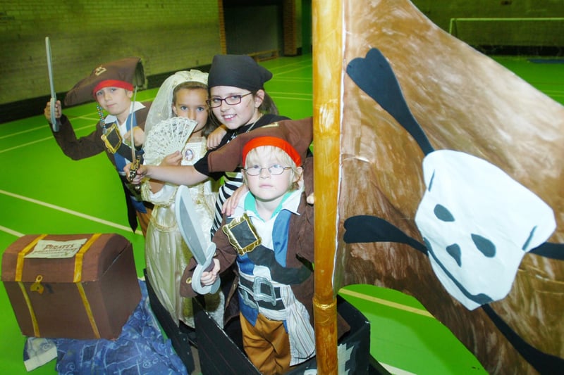 These young pirates were having a great day with Oscars in 2007, but do you recognise them?