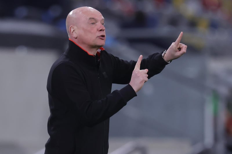 Fortuna Dusseldorf manager Uwe Rosler has played down reports linking him with a move to Preston North End. He's insisted that he hasn't spoken to any club regarding a potential exit from the second-tier German side. (Bild)