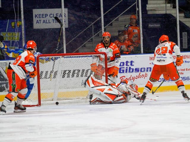 Awkard first period for Steelers at Fife