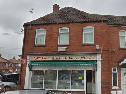 Smith's Cafe sells a range of breakfasts from traditional to vegetarian. Available through Deliveroo.