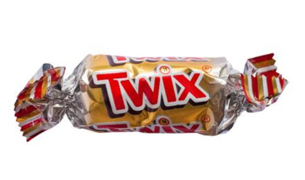 The Twix also ranks in the middle tier.