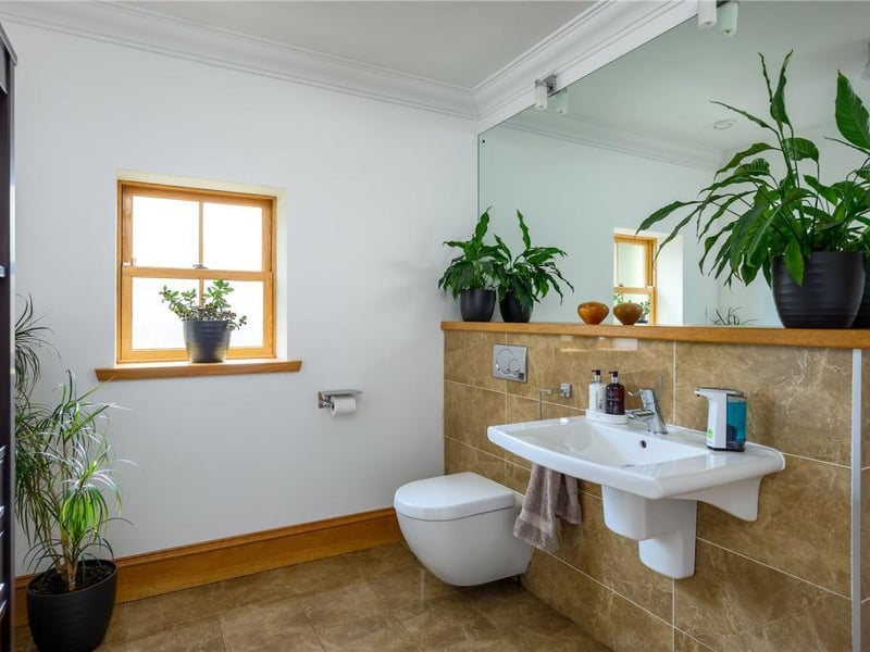 Ground floor WC.