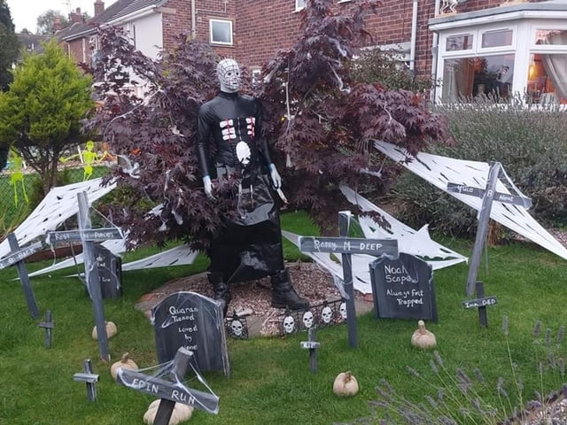 Greenwood Avenue at Huthwaite - this is just part of the terrifying display!