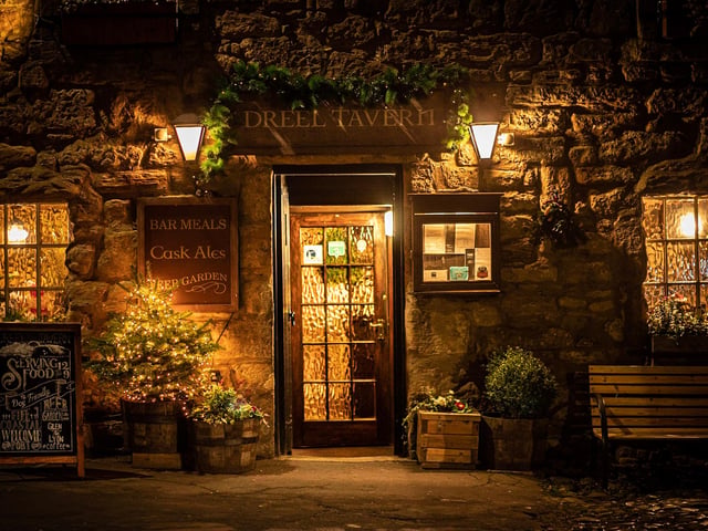 As light falls, you'll feel like a moth to the flame at this pub, which glows with a welcoming feel. Hunker down underneath the low ceilings at this 18th Century hostelry, where the fare is hearty and plenty.