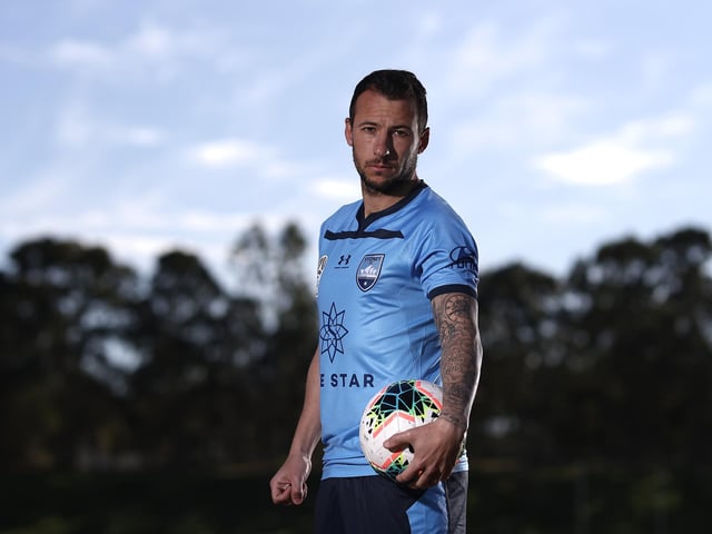 Reported Sunderland target Adam Le Fondre says he is not thinking about his future as he prepares to play in the A-League finals with Sydney FC. (FTBL)