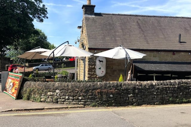 Il Lupo, Eaton Hill, Baslow, Bakewell, DE45 1SB. Rating: 4.6/5 (based on 300 Google Reviews). "Never have I eaten such a good pizza."