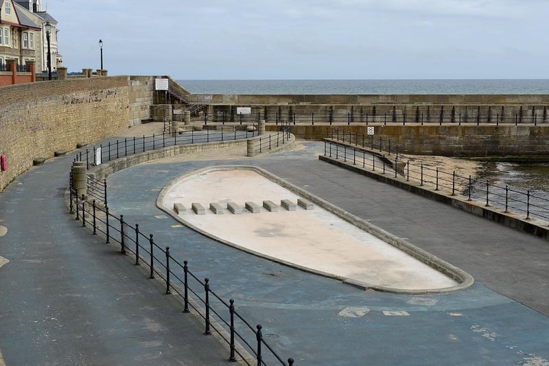 This plodge spot at the Headland Block Sands paddling pool is seasonal and is open up until September 2, 2019. It is off South Crescent and has a view across the sea to the south.