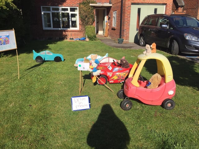 A bear scene created by the Barber Family in Tregaron Avenue, Drayton.