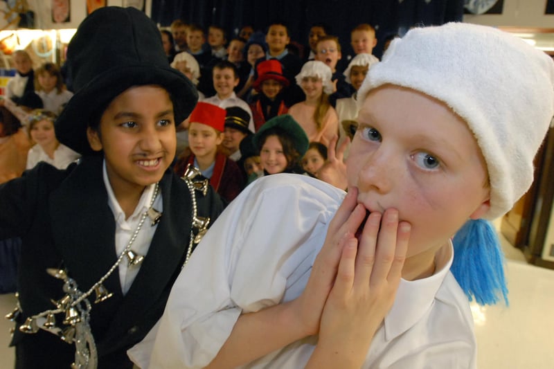 The school's junior Christmas production in 2008 was Scrooge but were you a part of the cast?