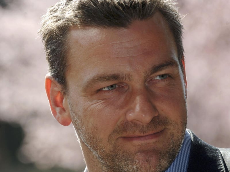 Ray was a student at Bristol Old Vic Theatre School in the early 90s. After graduating he found success in the ITV drama, Band of Gold. Since then he has appeared in a number of blockbuster films including the Marvel Cinematic Universe’s Thor trilogy and Indian action film RRR.