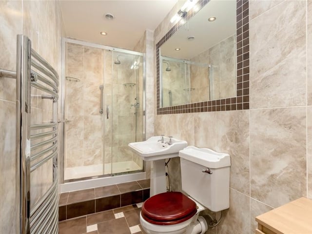 Bedroom 1 en-suite shower room.