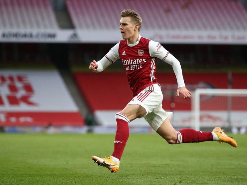 Arsenal are looking to keep Real Madrid attacking midfielder Martin Odegaard at Emirates Stadium next season, with the North London club exploring both another loan or permanent move. (Daily Mail)