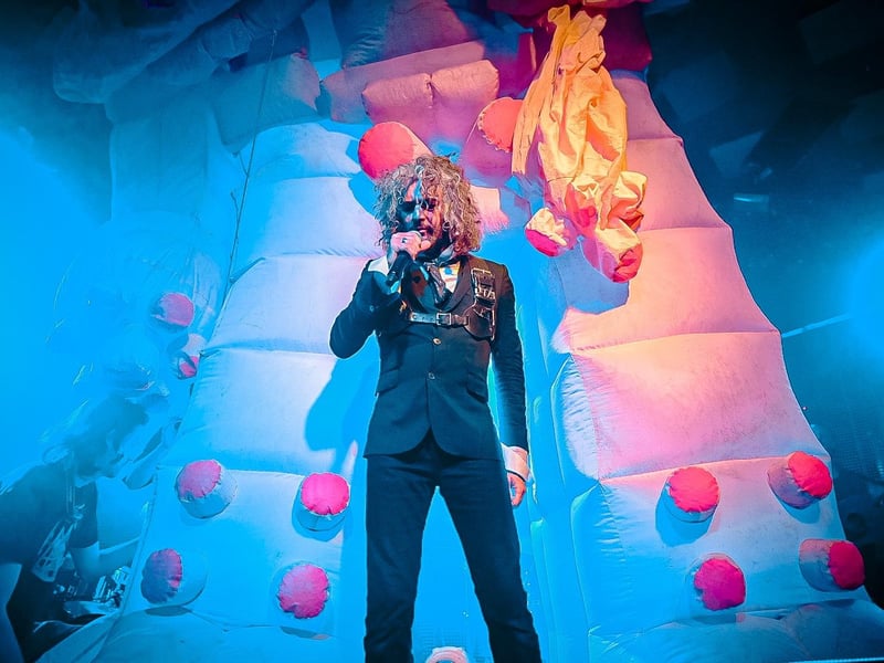 Step into a world of psychedelic sound and surreal visuals as The Flaming Lips take over Leeds O2 Academy on May 2. Known for their eccentric performances, this show will be a truly unique experience you won't want to miss.