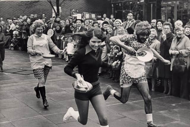 play2aw
Pancake race at Woodhouse, 1975