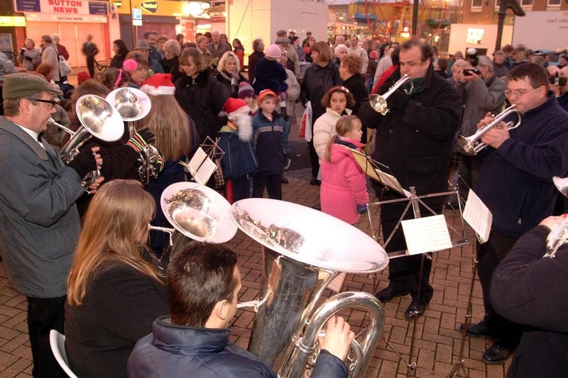 Always a popular date in the diary, did you go to Sutton Lights switch-on event in 2001?
