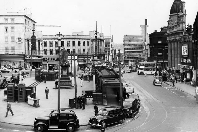 The picture shows Fitzalan Square, Sheffield, including the Cartoon Cinema (later the Classic Cinema) on the right and the C & A store in the background.