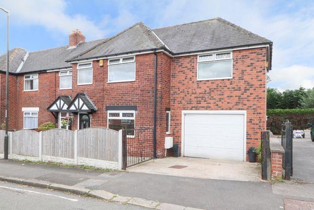 Viewed 1101 times in the last 30 days. This three bedroom house is being marketed by Redbrik Estate Agents, 01246 920990.