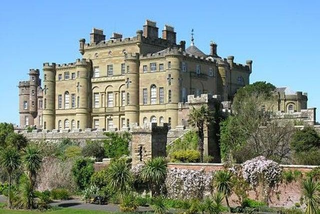 Culzean Castle was used in The Wicker Man (1973) as the home of Lord Summerisle. It has also appeared in The Queen (2006), and the Hindi language epic Pyaar Ishq Aur Mohabbat (2001).