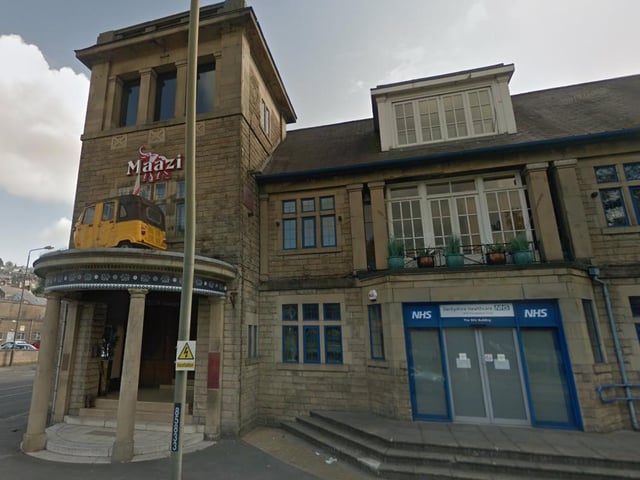 Established in 2005 in the town of Matlock, it shares the space with former Ritz cinema, and still retains its archaic spirit.