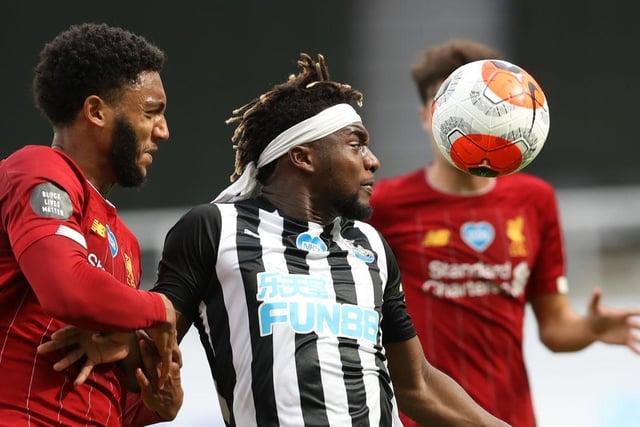Saint-Maximin... on the wing! Another who when fit starts, unquestioned. And if he can produce the magic of lockdown, Newcastle fans are in for a treat.