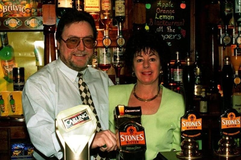 Jim and Linda Elliot at the Cherry Tree pub, Carterknowle Road in 1997