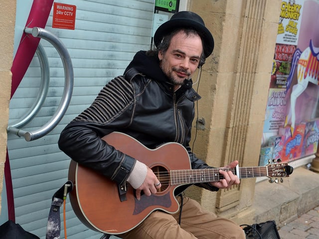 Buskers return to Mansfield for the first time since lockdown.