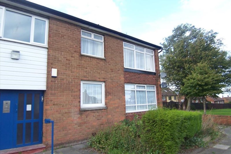 This two bed flat is located on Thorney Close and is on the market for £55,000 with Dowen. This property was reduced on November 3, 2017.