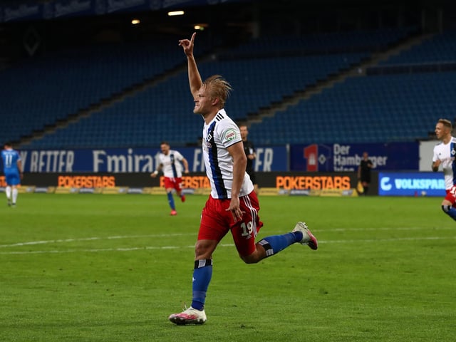 Bayer Leverkusen striker Joel Pohjanpalo has revealed he came close to joining Leeds United in January, but has branded his decision to join HSV, where he's scored eight goals in 11 games, as perfect. (Sport Witness)