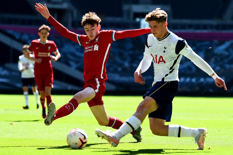 Sunderland are reportedly close to signing Spurs left-back, Dennis Cirkin, on a permanent deal. The England Under-19 international has been named on the bench in five games across all competitions, including last season’s Europa League. (Football Insider)