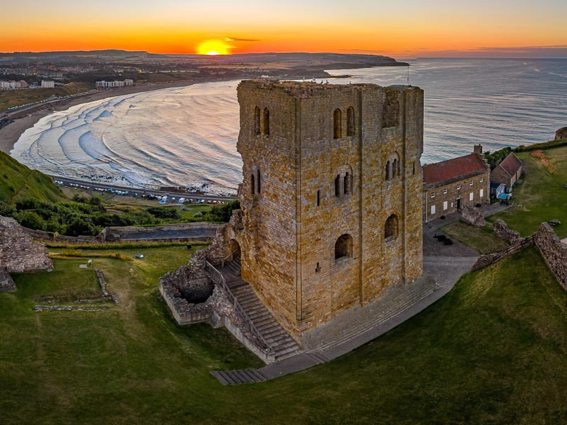 Unleash your inner knight or princess with a host of fun and games at Scarborough Castle this May Half-Term! Explore the historic grounds and take part in themed activities suitable for the whole family. 📍 Scarborough Castle, Castle Rd, Scarborough YO11 1HY