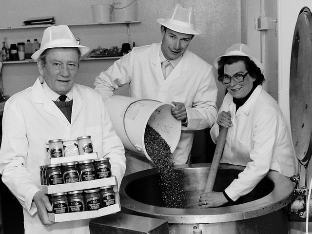Pettigrew Chutney, Bridge Street, Kelso, May 1988.