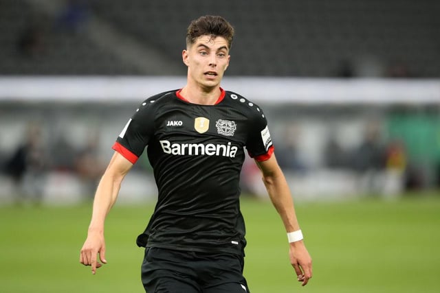 Bayer Leverkusen star Kai Havertz has told Chelsea he wants to join them after holding talks with his agent and is ready to hand in a transfer request to force through a move. (Daily Star)